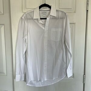 NWT Men’s Amazon essentials white button down size small